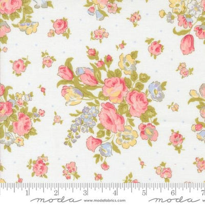 Moda Fabrics Memory Lane Main Floral Florals Quilting Cotton Fabric- Off White