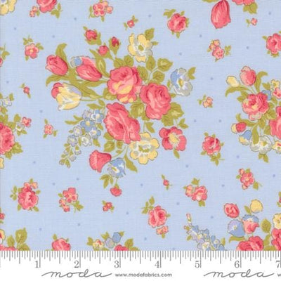 Moda Fabrics Memory Lane Main Floral Florals Quilting Cotton Fabric- Sky