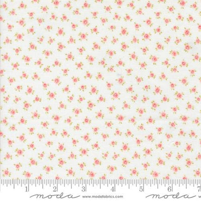 Moda Fabrics Memory Lane Little Posies Small Floral Quilting Cotton Fabric- Off White