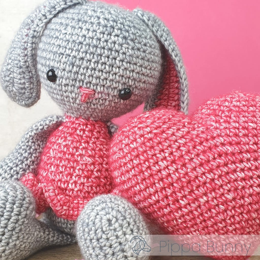 Hardicraft Pippa Bunny Crochet Kit