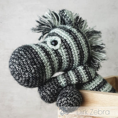 Hardicraft Dirk Zebra Crochet Kit