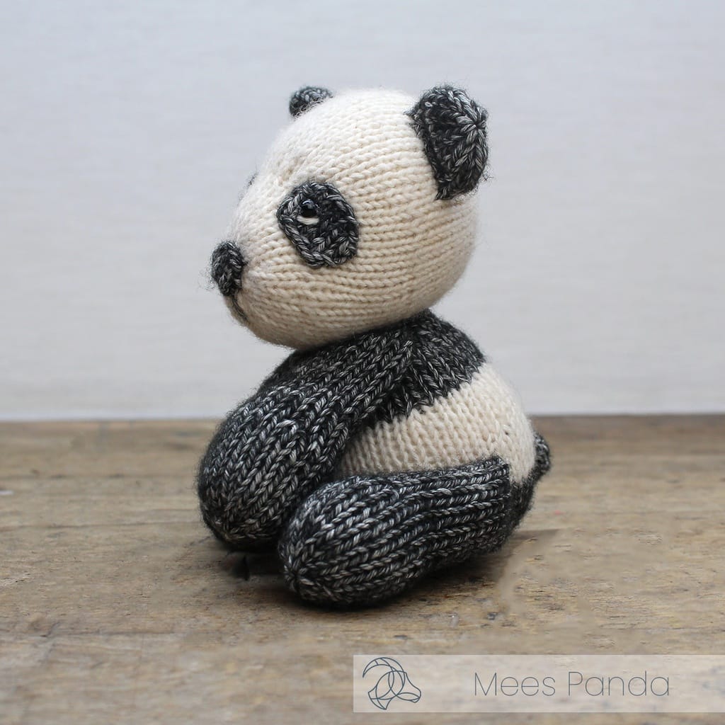 Hardicraft Mees Panda Knitting Kit