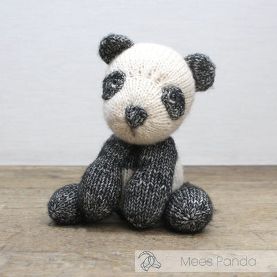 Hardicraft Mees Panda Knitting Kit